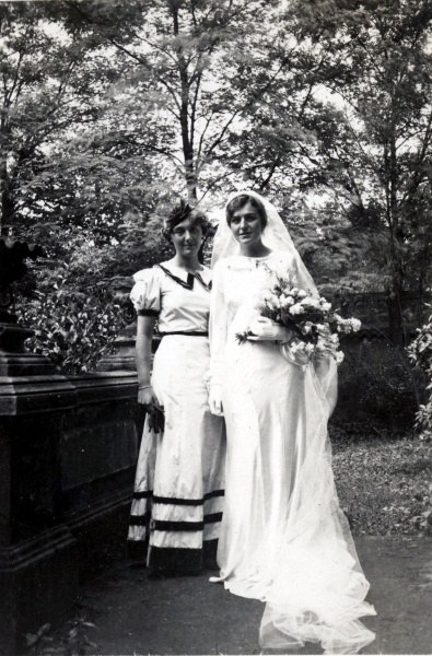 Monplaisir, septembre 1935 : Anne, Irne