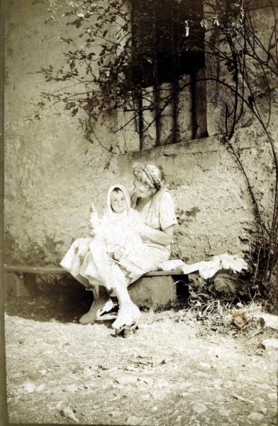 Laval, aot 1937 : Jacotte, Irne