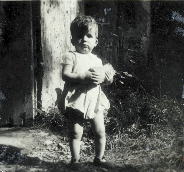 Laval, 1942 : Olivier
