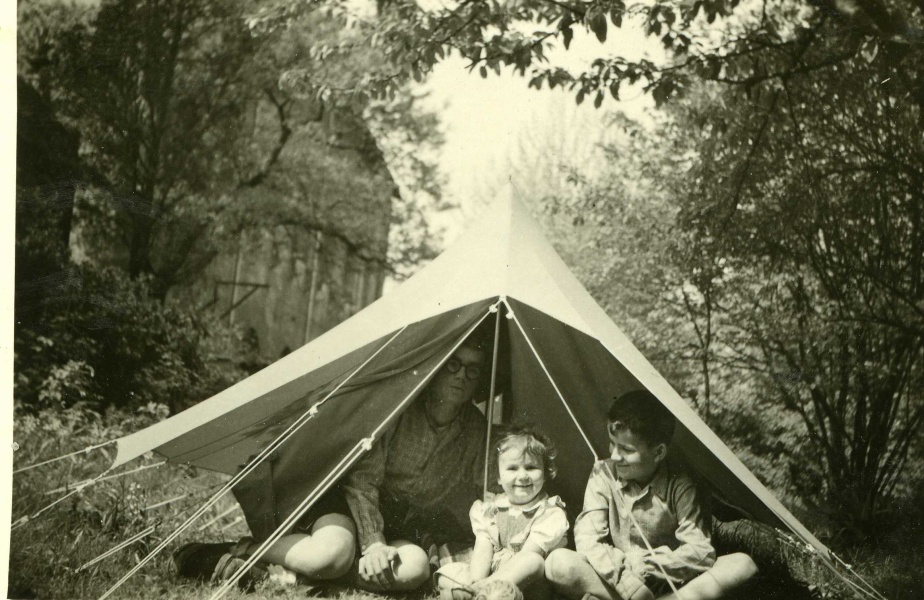 Monplaisir, Pques 1952 ? Philippe, Agns, Olivier