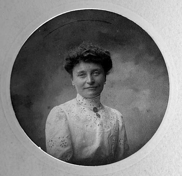 Marie-Rose Riffard (`Maman Rose')