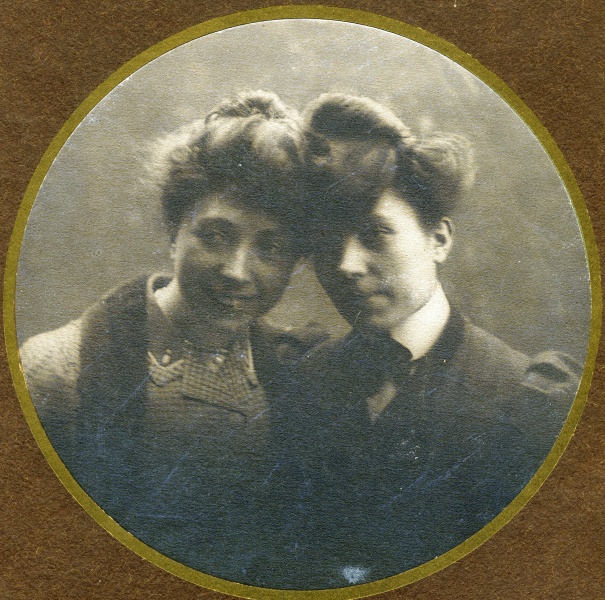 Isabelle, Adrienne