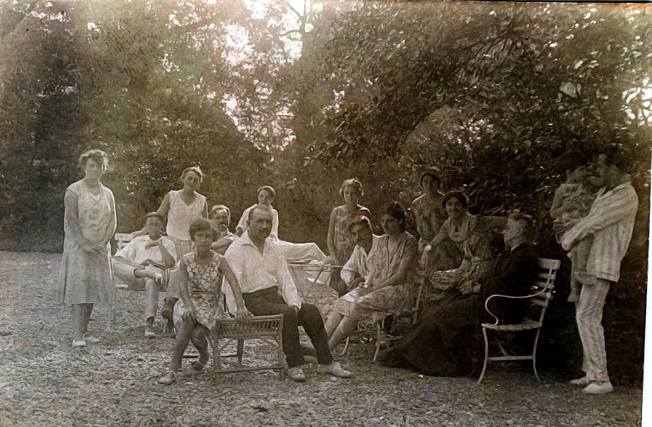 Isabelle, Philippe, va, Joseph Trillat, Stphen, Marie-Franoise, Fernand Courby, Irne, Anne, Marguerite, Eulalie, Franoise, Raymond; Blanche, Paul Maret