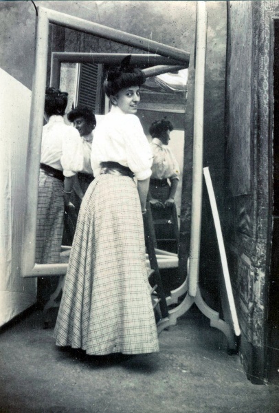 Isabelle en 1907